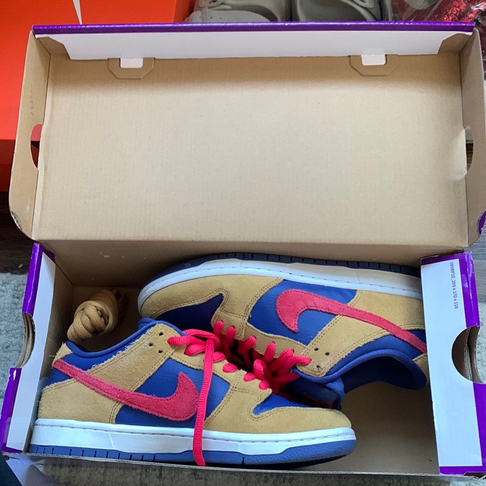 NIKE SB Dunk Low Pro Wheat/LT Fusion Red